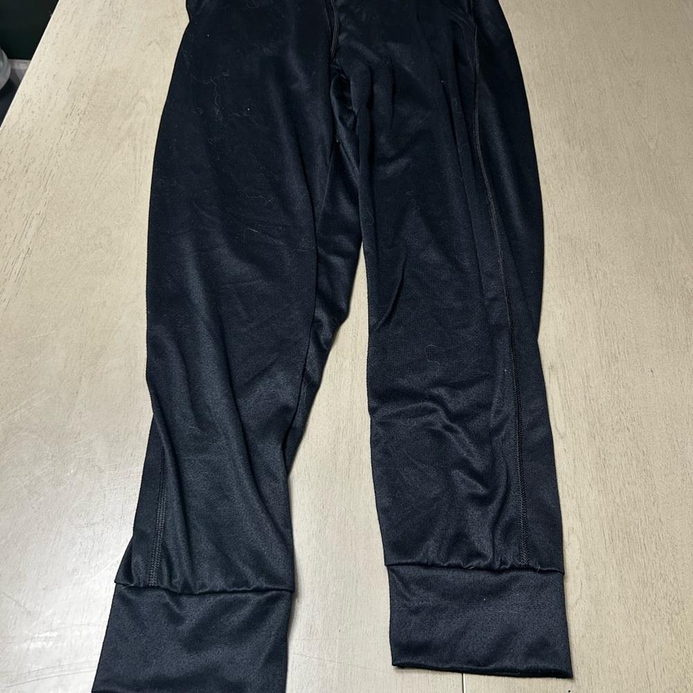 Under Armour Midnight Black Sweatpants heat gear size small